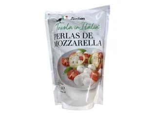 Queijo mozzarella fresca mini Auchan à mesa em italia 125 g