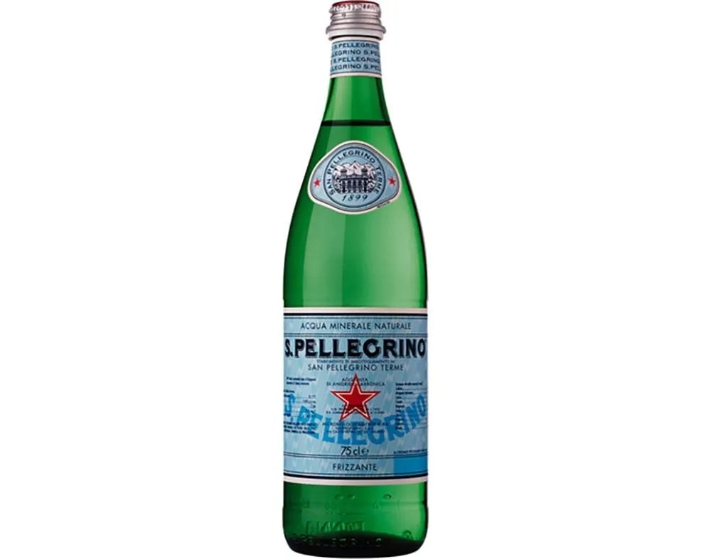 Água SAN Pellegrino gaseificada 0,75 L