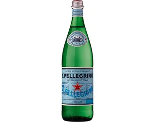 Água SAN Pellegrino gaseificada 0,75 L