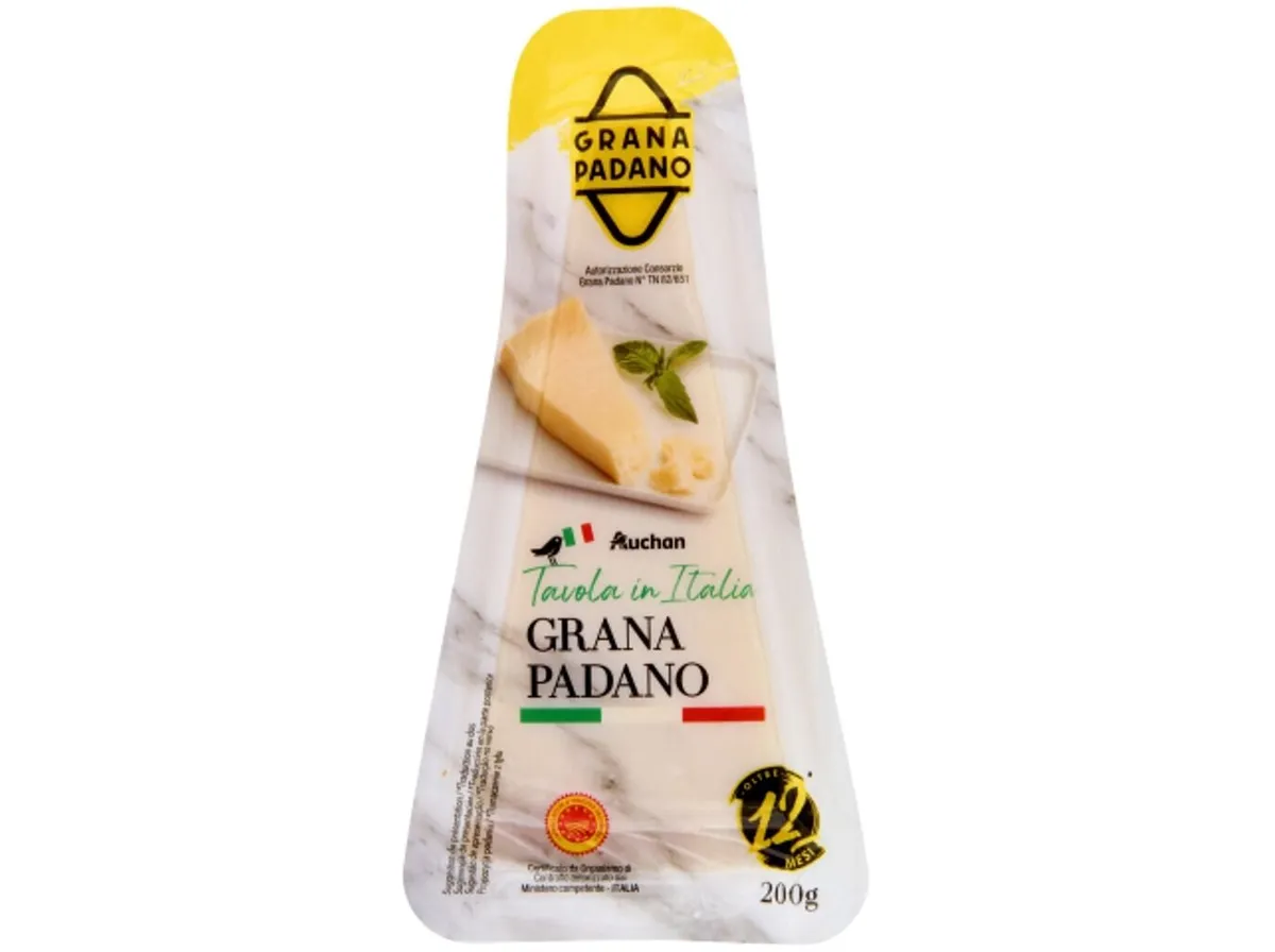 Queijo grana padano DOP Auchan à mesa em itália 200 g